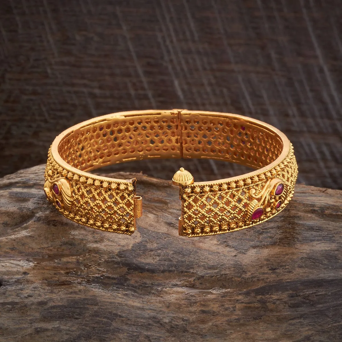 Antique Bangle 167505