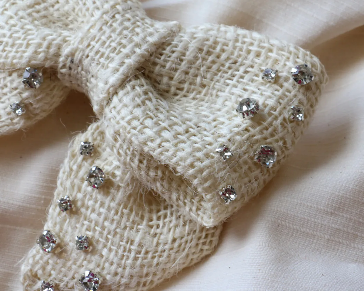 Big Ribbon Barrette White Hemp