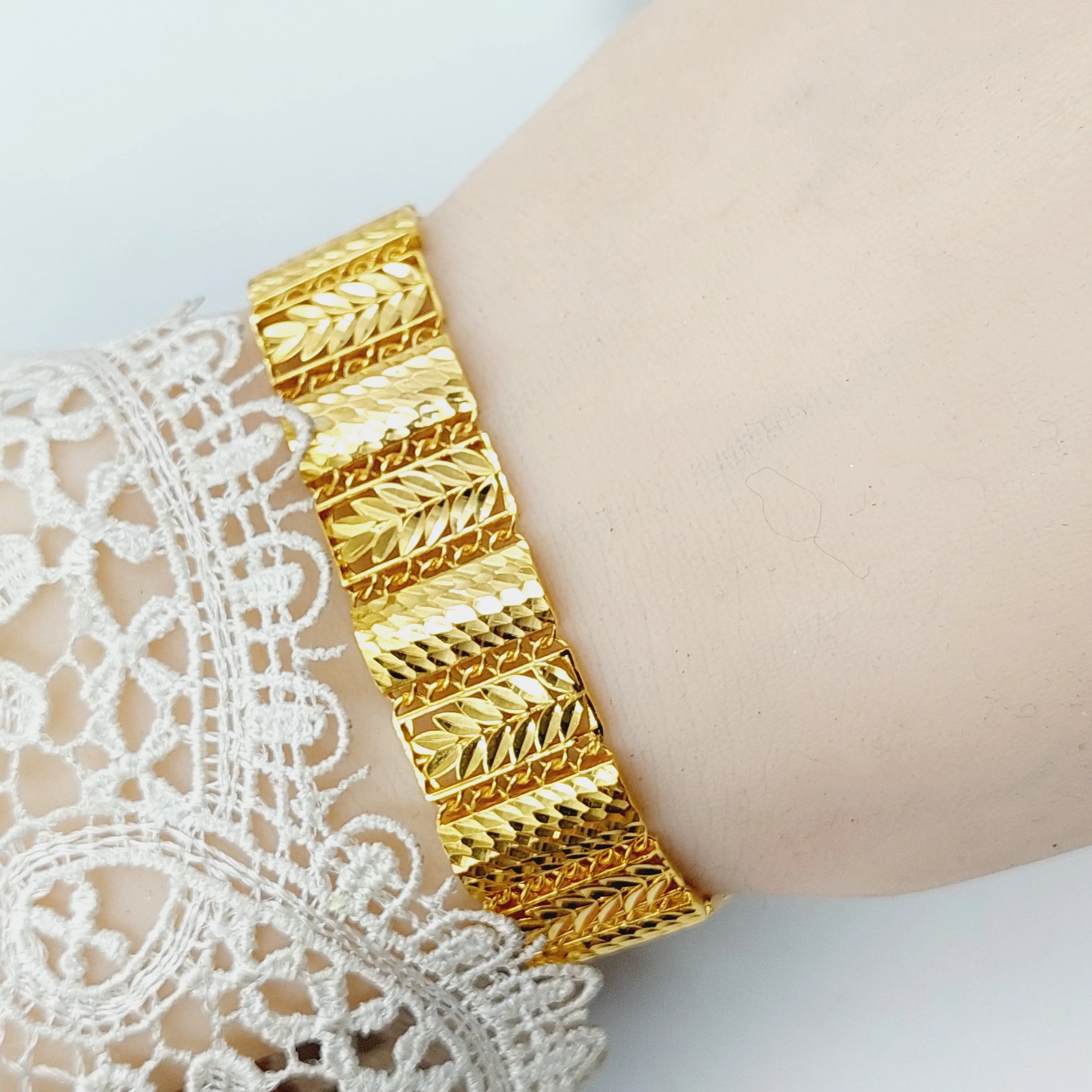 Deluxe Bracelet