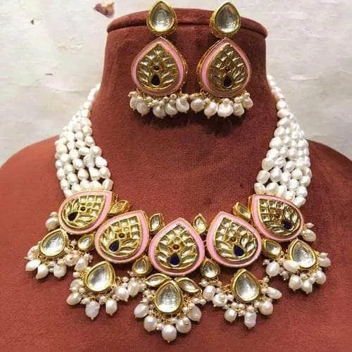 Drop Shaped Centre Pendant Necklace