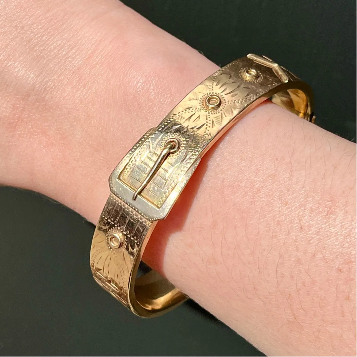 Early 1900s 14K Yellow Gold Buckle Bangle Bracelet