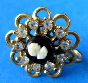 Earrings Rhinestones Cameos 1940s Filigree Screw Back Gold Plated Vintage Retro
