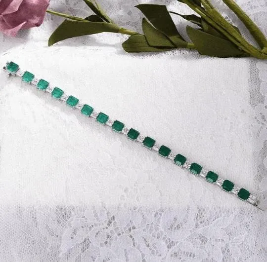 Elegant Emerald Cut Bracelet In Sterling Silver