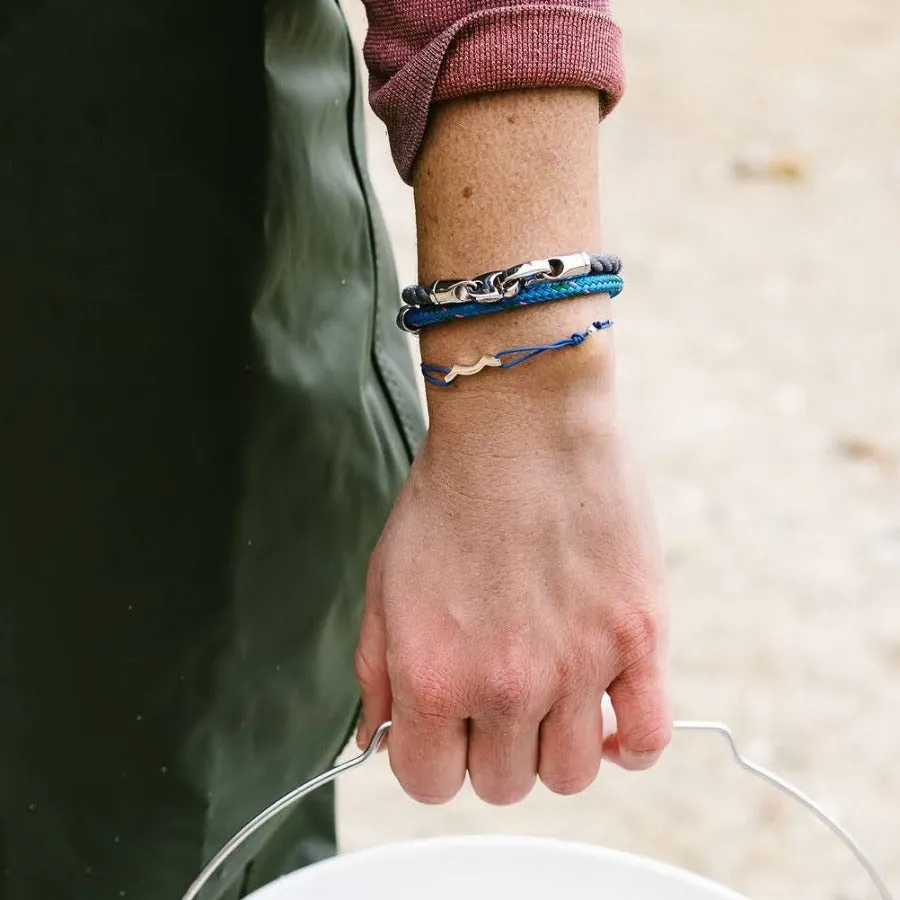 Elsewhere Single Wrap Rope Bracelet with Stainless Steel Brummels