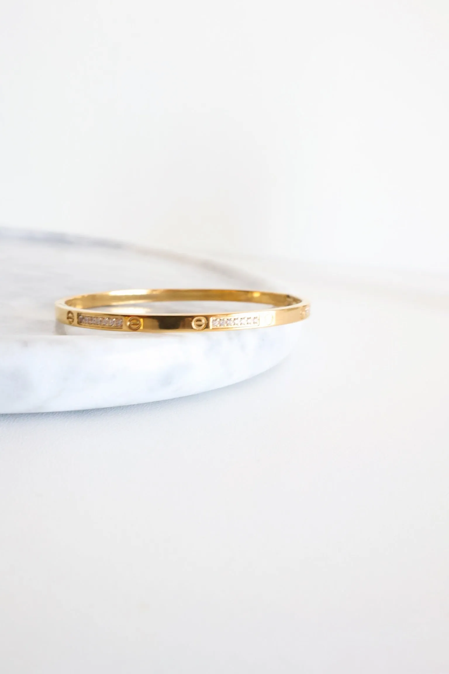Hilton Pave Crystal Bangle