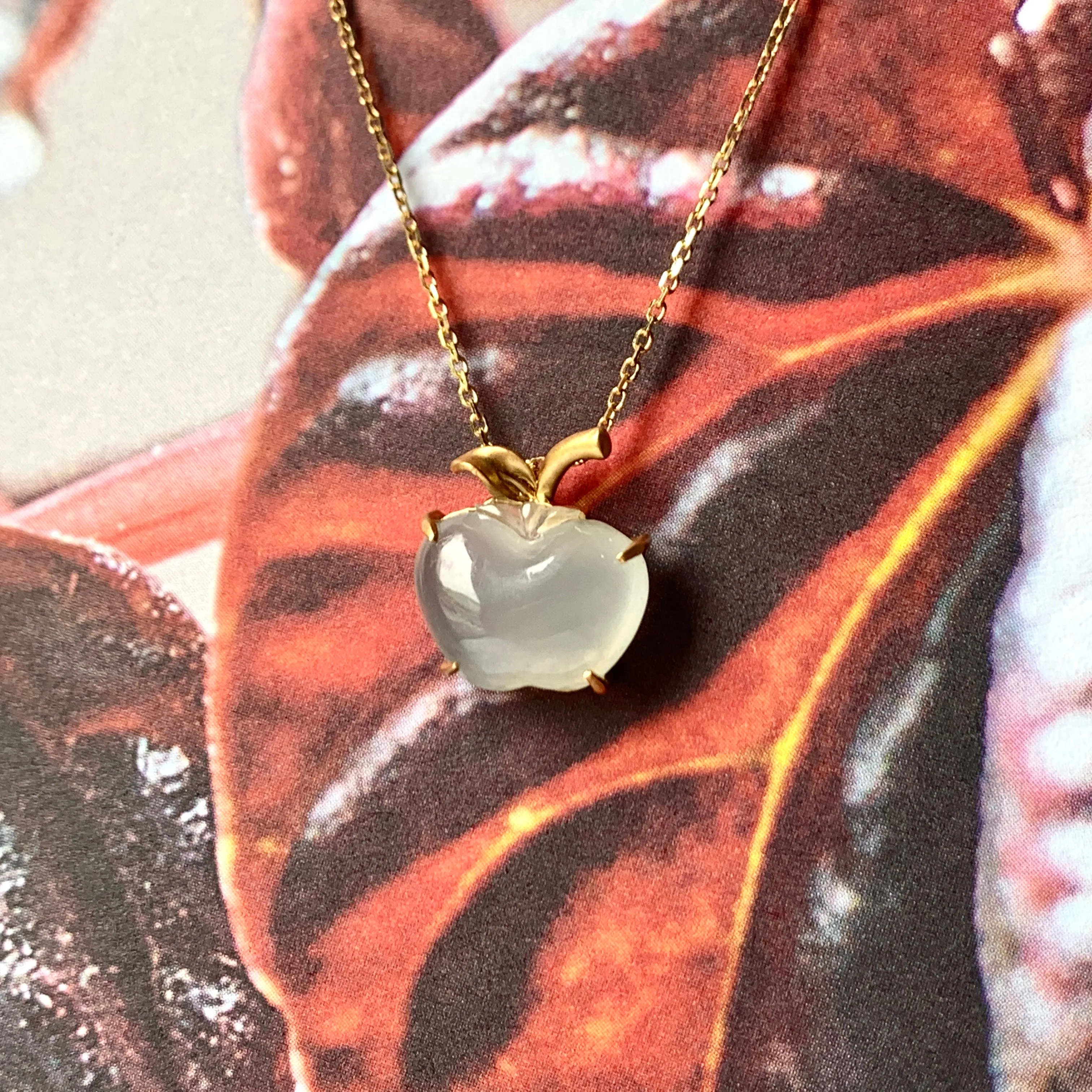 Icy A-Grade Natural Jadeite Apple Pendant No.170535
