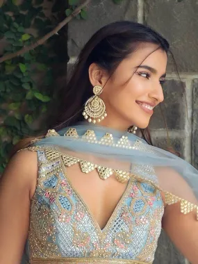 Kinjal In Kundan Chandbali Earrings With Pearls