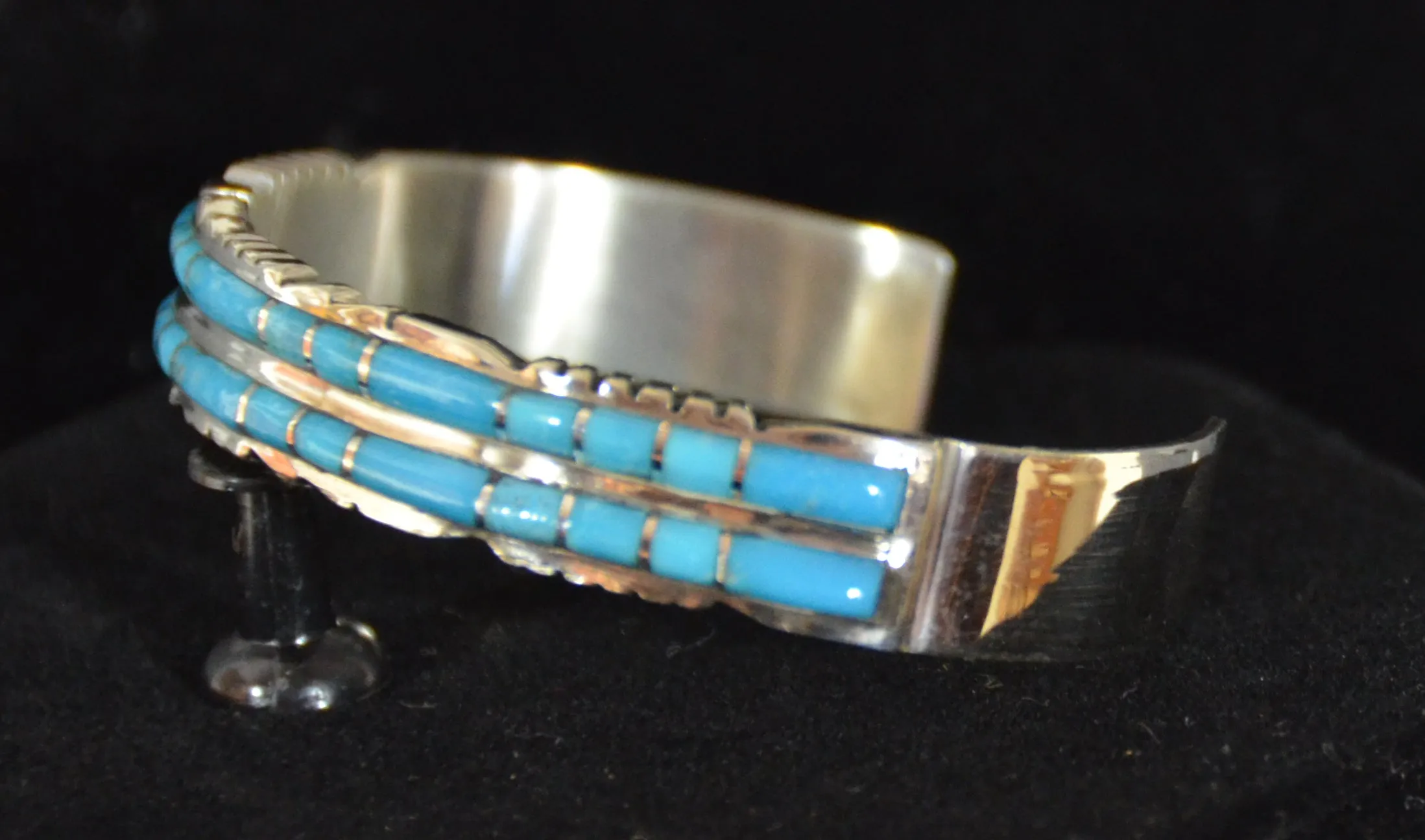 Native American Jewelry : Sterling Silver with Turquoise Bracelet : Zuni : Sheldon Lalio : NAJ-57