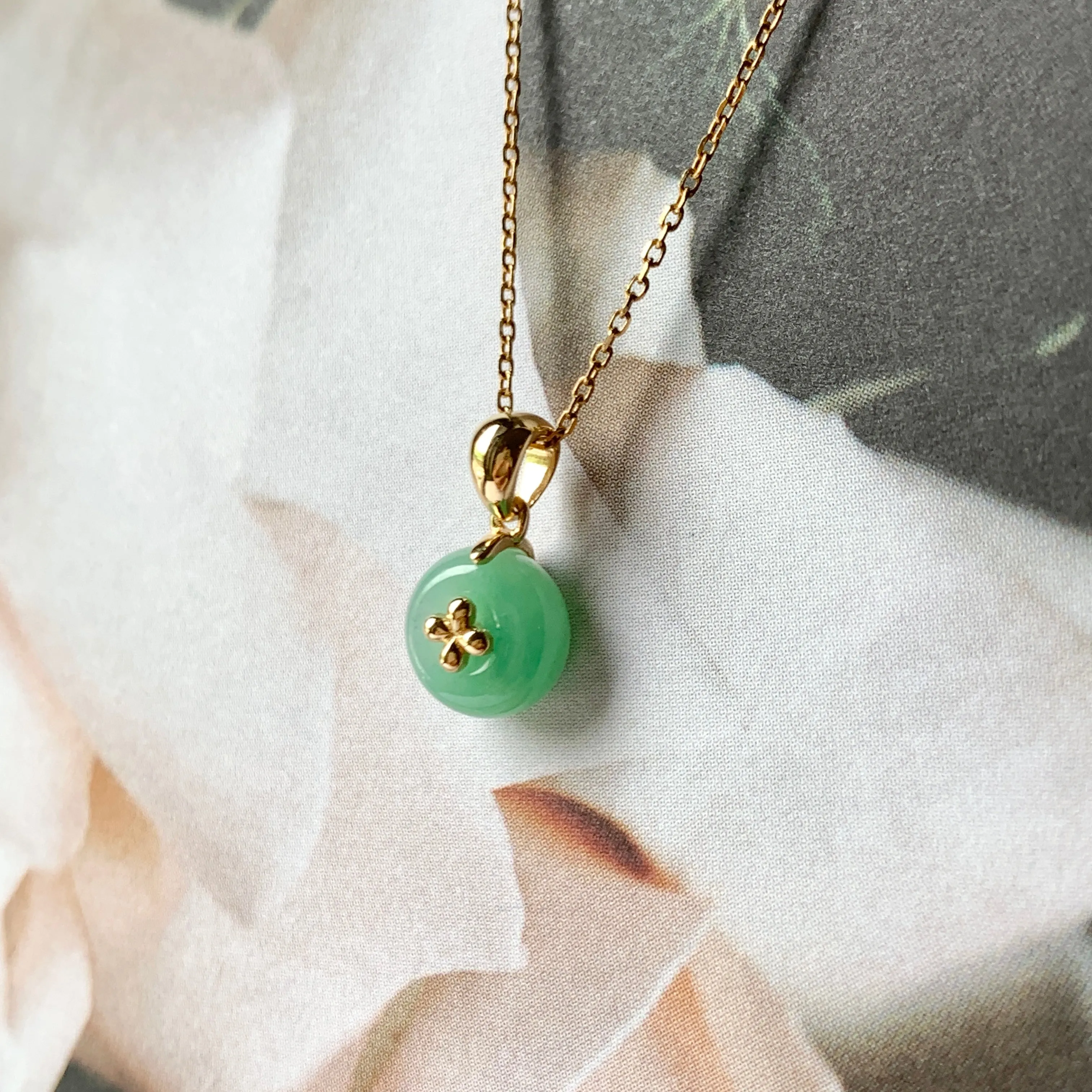 SOLD OUT - A-Grade Moss On Snow Jadeite Donut Pendant (Lilac Flower) No.171924