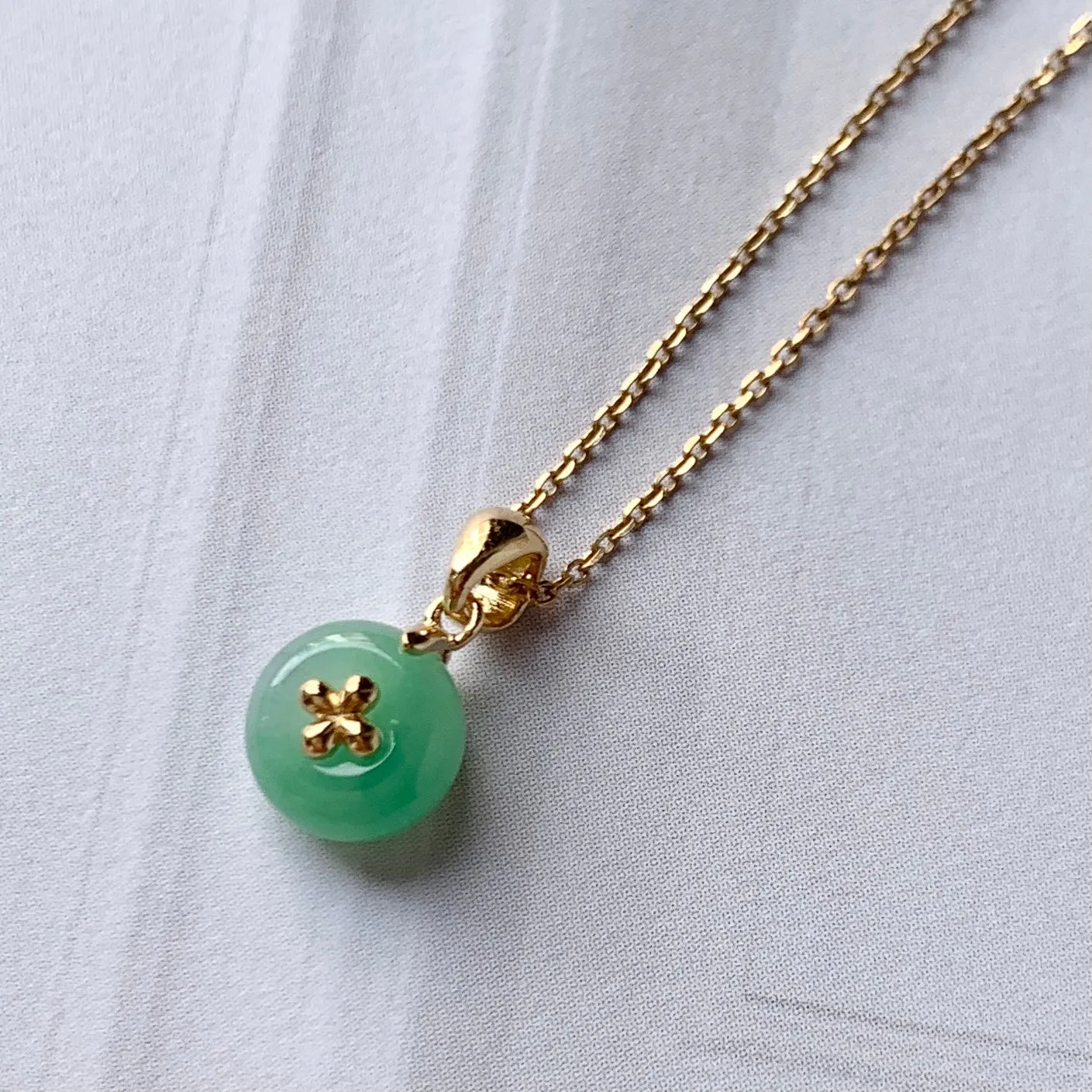 SOLD OUT - A-Grade Moss On Snow Jadeite Donut Pendant (Lilac Flower) No.171924