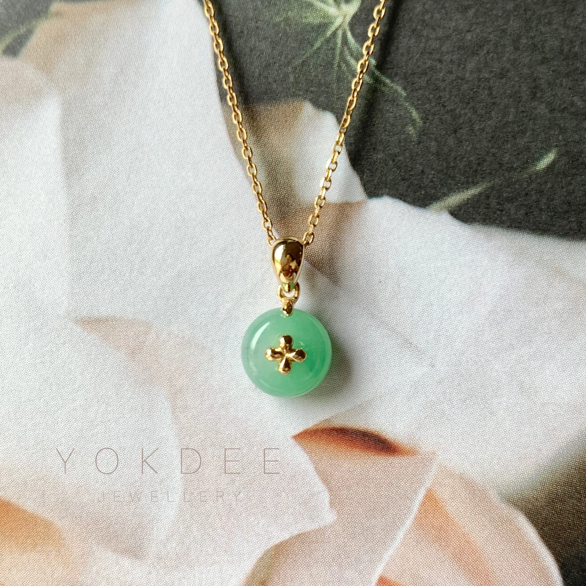 SOLD OUT - A-Grade Moss On Snow Jadeite Donut Pendant (Lilac Flower) No.171924